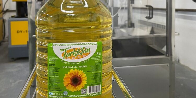 В Сайрамском районе производится подсолнечное масло под брендом «Turkistan»