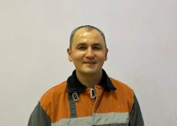 Тоқаев Қарағандыдағы шахтадағы қайғылы оқиғаға жол бермеген электрикті орденмен марпаттады