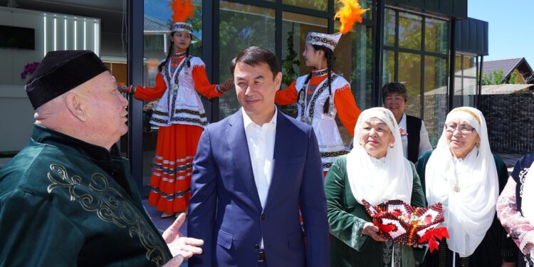 Төлеби ауданына жұмыс сапары облыс әкімінің.