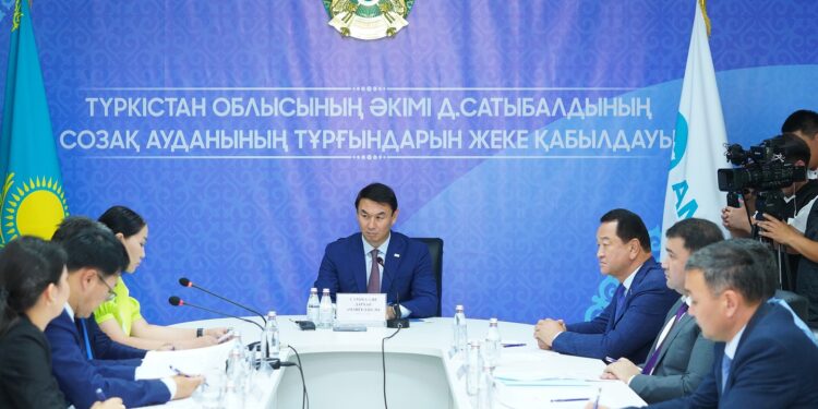 Созақ ауданының тұрғындарымен кездесу.