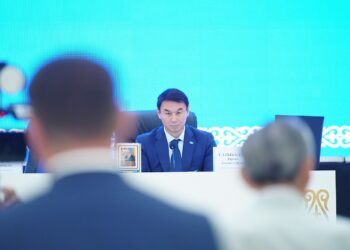 Бәйдібек ауданының тұрғындарымен кездесу.