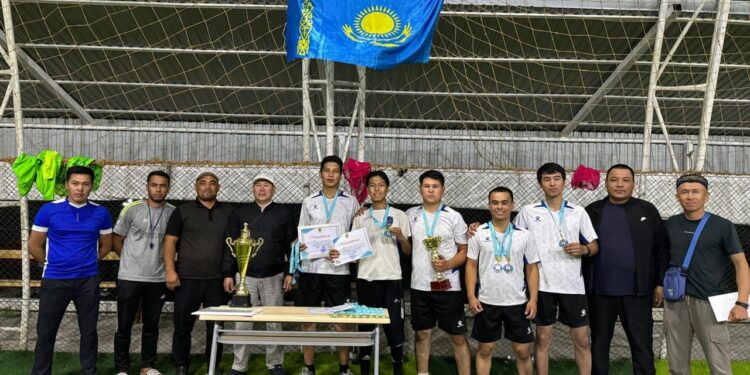 САУРАН АУДАНЫ,ЖҮЙНЕК КІШІ ФУТБОЛ ТУРНИРІ ӨТТІ.