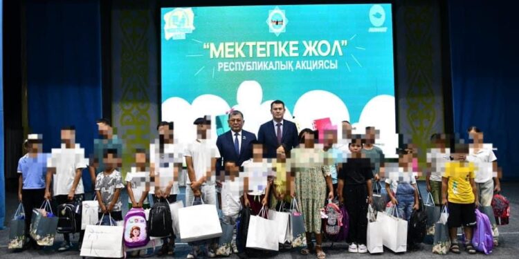 ОТЫРАР АУДАНЫНДА «МЕКТЕПКЕ ЖОЛ» РЕСПУБЛИКАЛЫҚ АКЦИЯСЫ ӨТТІ.