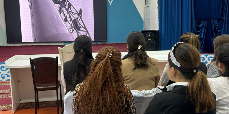  “АТОМ УАҚЫТЫ — БҮГІНГІ АТОМ ЭНЕРГЕТИКАСЫ” КИНО КӨРСЕТІЛІМІ БОЛЫП ӨТТІ.