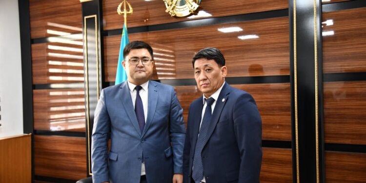 ОТЫРАР АУДАНЫНА  ӘКІМІ АППАРАТЫНЫҢ БАСШЫСЫ ТАҒАЙЫНДАЛДЫ