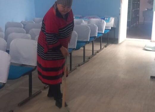 Сауран ауданы Қаражон ауылдық клубында тазалық жұмыстары жүргізілуде.