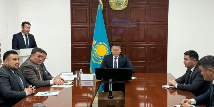 Сауран ауданының әкімі Мақсат Таңғатаров: «ТАПСЫРМАЛАР МЕРЗІМІНДЕ ӘРІ САПАЛЫ ОРЫНДАЛУЫ ҚАЖЕТ»