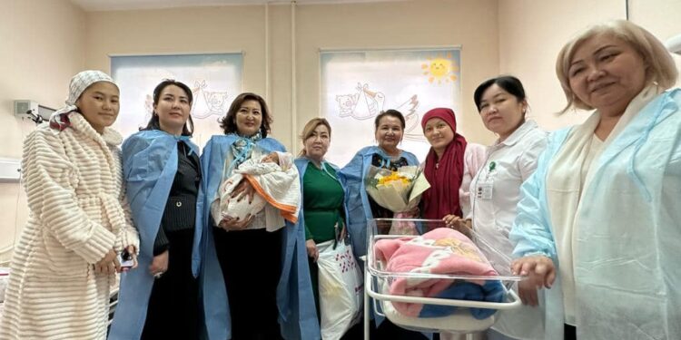 ТҮРКІСТАН ОБЛЫСЫНДА РЕФЕРЕНДУМ КҮНІ 132 БАЛА ДҮНИЕГЕ КЕЛІП, РЕСПУБЛИКАДА КӨШ БАСТАДЫ.