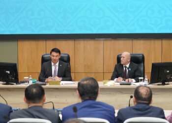 ОБЛЫСТЫҚ МӘСЛИХАТ СЕССИЯСЫНДА ӨҢІР ЭКОНОМИКАСЫН ДАМЫТУҒА БАҒЫТТАЛҒАН МӘСЕЛЕЛЕР ҚАРАЛДЫ.