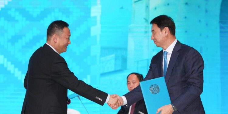 ТҮРКІСТАНДАҒЫ ИНВЕСТФОРУМДА 301 МЛРД ТЕҢГЕ КӨЛЕМІНДЕГІ 35 МЕМОРАНДУМҒА ҚОЛ ҚОЙЫЛДЫ.