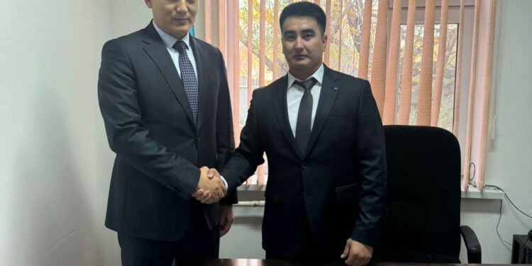 ҮШҚАЙЫҚ АУЫЛДЫҚ ОКРУГІНІҢ ӘКІМІ САЙЛАНДЫ.