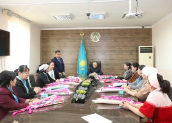 САРЫАҒАШ: АЛТЫН ҚҰРСАҚТЫ АНАЛАРҒА ТӨСБЕЛГІЛЕР ТАБЫСТАЛДЫ