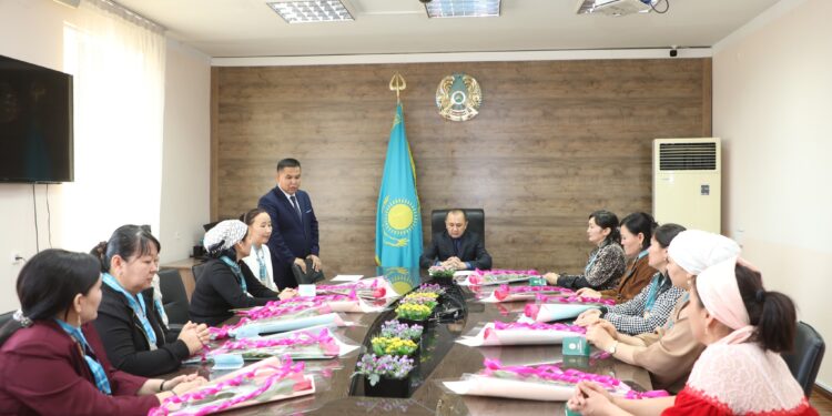 САРЫАҒАШ: АЛТЫН ҚҰРСАҚТЫ АНАЛАРҒА ТӨСБЕЛГІЛЕР ТАБЫСТАЛДЫ