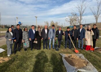 ТҮРКІСТАНДА «ОҢТҮСТІК ҚАЗАҚСТАН» ГАЗЕТІНІҢ АЛЛЕЯСЫ АШЫЛДЫ.