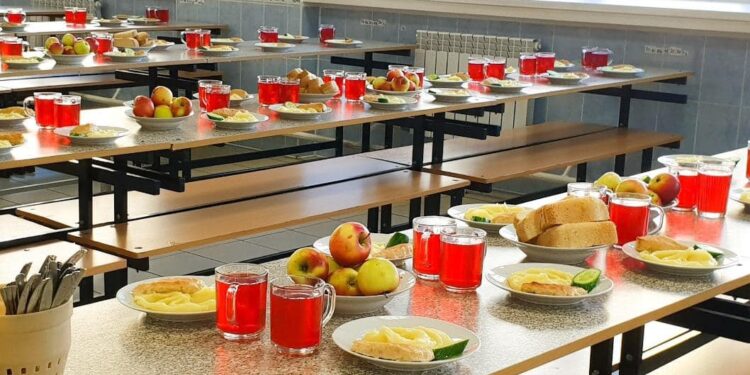 ТҮРКІСТАН ОБЛЫСЫНДА БАРЛЫҚ МЕКТЕПТЕРДІҢ АСХАНАЛАРЫНА МОНИТОРИНГ ЖҰМЫСТАРЫ ЖҮРГІЗІЛДІ.