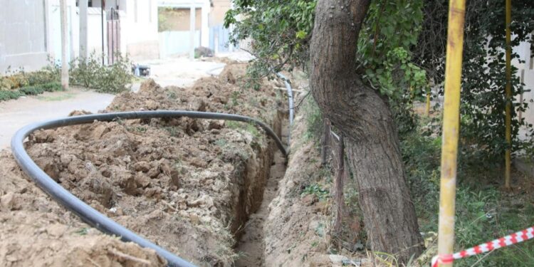 САРЫАҒАШТА ЕЛДІ МЕКЕНДЕРДІ ИНФРАҚҰРЫЛЫММЕН ҚАМТУ ЖҰМЫСТАРЫ ЖАЛҒАСУДА.