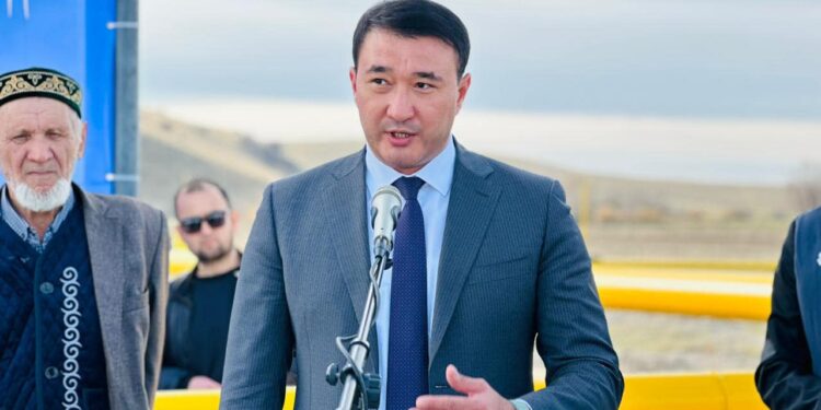 САЙРАМ, ТӨЛЕБИ АУДАНДАРЫНДАҒЫ АУЫЛДАРҒА ГАЗ ЖЕТКІЗУШІ ҚҰБЫРЛАРЫ ІСКЕ ҚОСЫЛДЫ.