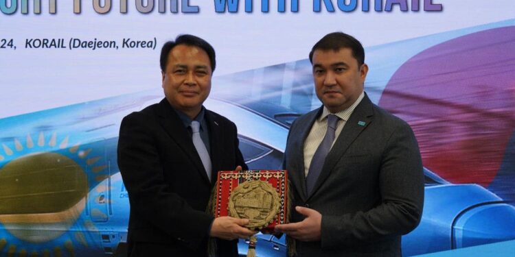 ТҮРКІСТАН ОБЛЫСЫНЫҢ ДЕЛЕГАЦИЯСЫ КОРЕЯ КОМПАНИЯЛАРЫМЕН КЕЛІССӨЗДЕР ЖҮРГІЗДІ.