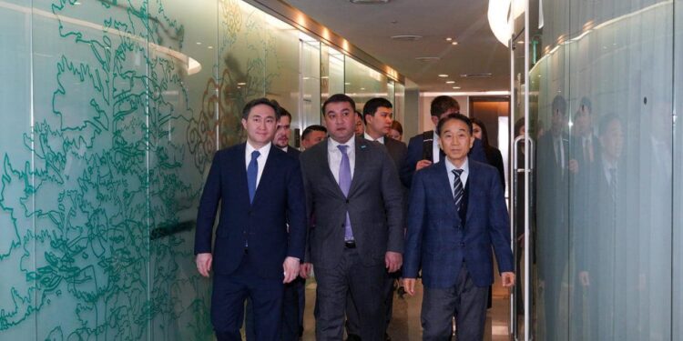 ТҮРКІСТАН ДЕЛЕГАЦИЯСЫ КОРЕЯНЫҢ БРЕНД КОМПАНИЯЛАРЫ БАСШЫЛАРЫМЕН КЕЗДЕСУЛЕР ӨТКІЗДІ