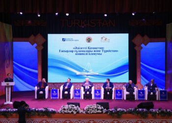 ТҮРКІСТАНДА ҚАЗАҚСТАН ЖАЗУШЫЛАР ОДАҒЫНЫҢ КӨШПЕЛІ ПЛЕНУМЫ ӨТТІ