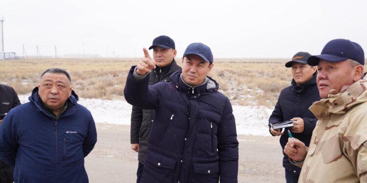 ТҮРКІСТАН: «ЖАСЫЛ БЕЛДЕУ» АУМАҒЫН СУМЕН ҚАМТИТЫН СУ ҚОЙМАСЫНЫҢ ҚҰРЫЛЫСЫ ЖҮРІП ЖАТЫР.