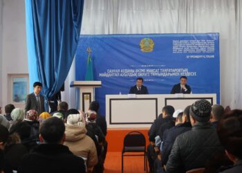 Майдантал тұрғындарымен кездесу: