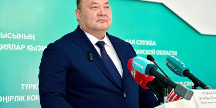 КЕЛЕС АУДАНЫНДА ЕЛІМІЗДЕГІ ЕҢ ІРІ ЖЫЛЫЖАЙ КЕШЕНІ САЛЫНЫП ЖАТЫР.