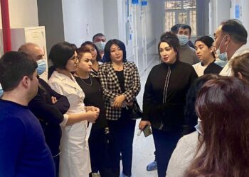 ТҮРКІСТАН ОБЛЫСТЫҚ ПЕРИНАТАЛДЫҚ ОРТАЛЫҒЫНДА ДӘРІГЕРЛЕР ТӘЖІРИБЕ АЛМАСТЫ.