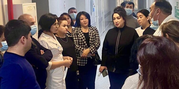 ТҮРКІСТАН ОБЛЫСТЫҚ ПЕРИНАТАЛДЫҚ ОРТАЛЫҒЫНДА ДӘРІГЕРЛЕР ТӘЖІРИБЕ АЛМАСТЫ.