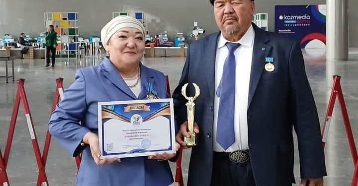 “Өнегелі отбасы” байқауының жеңімпазы – Манашовтар отбасы Астанада марапатталды.