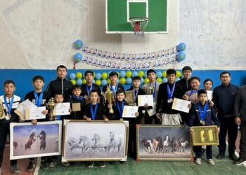 Бүгін «Әйтеке би» атындағы жалпы білім беретін мектебінде Тәуелсіздіктің 33 жылдығына арналған “ Тәуелсіздік-тұғырым” атты аудандық “ Үстел теннисі» жарысы өтті.