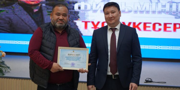 ТҮРКІСТАН: «ТҰЗАҚТАҒЫ ТАҒДЫРЛАР» ФИЛЬМІНІҢ ТҰСАУКЕСЕРІ ӨТТІ.