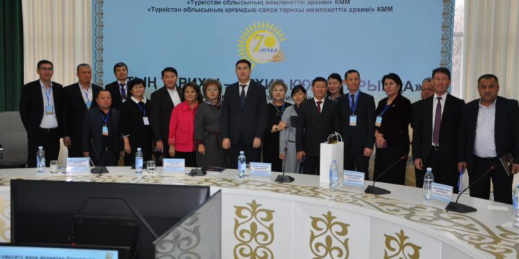 ТҮРКІСТАНДА «ТЫҢ ТАРИХЫ – АРХИВ ҚҰЖАТТАРЫНДА» АТТЫ ОБЛЫСТЫҚ ҒЫЛЫМИ-ТӘЖІРИБЕЛІК КОНФЕРЕНЦИЯСЫ ӨТТІ.