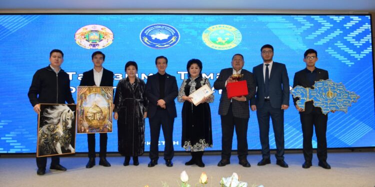 ТҮРКІСТАНҒА ЖАМБЫЛ ОБЛЫСЫНАН «ДОСТЫҚ КЕРУЕНІ» КЕЛДІ.