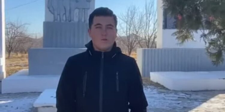 «Жастар ресурстық орталығы» КММ мамандарымен қатар ерікті жастар Сауран ауданында  Экологиялық мәдениетті қалыптастыру мақсатында «Таза Қазақстан» экологиялық акциясы аясында Жүйнек ауылдық округінде сенбілік жұмыстарын жүргізді.