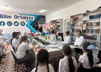 Кентау қалалық кітапханасында » Артына халқымен бірге жасайтын өшпес мұра қалдырған- С.Бәйтереков » атты іс шара болып өтті.