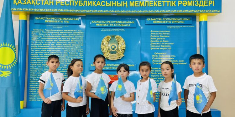 Сауран ауданы білім бөліміне қарасты. Бірінші Жбб Мектеп.