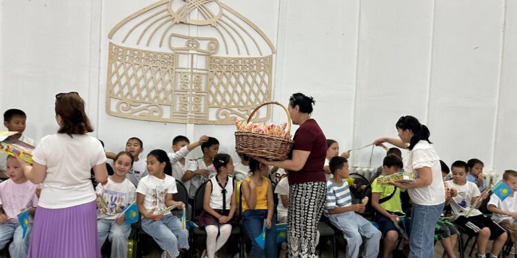 1 маусым-БАЛАЛАРДЫ ҚОРҒАУ КҮНІ.