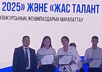 Сауран ауданы білім бөліміне қарасты. Төле би атындағы жалпы білім беретін мектебінің шәкірттері ЖОО-ның грант иегері атанды.