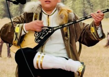 Сауран ауданы білім бөліміне қарасты. Орынбасар Мұхаметәлі, мектебіміздің өнерлі де талапты оқушысы, Шымкент қаласында өткен «Саз әлемі» республикалық байқауында БАС ЖҮЛДЕ иеленіп, Түркияның Мармарис қаласына жолдама ұтып алды!