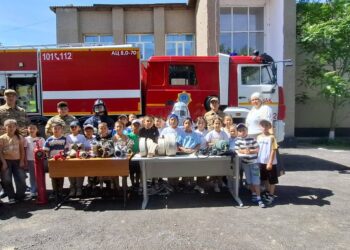 Сауран ауданы білім бөліміне қарасты. Ахмет Байтұрсынұлы Жом.  «Кітаптар әлеміне саяхат» және «Бала қауіпсіздігі – басты орында» науқаны.