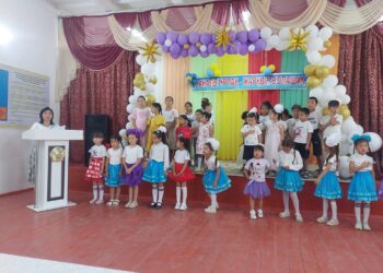 Сауран ауданы білім бөліміне қарасты. 1 маусым – Халықаралық балаларды қорғау күніне орай Бабвйқорған мектебі жанындағы » Күншуақ » жазғы лагерінде концерттік іс шара болып өтті.