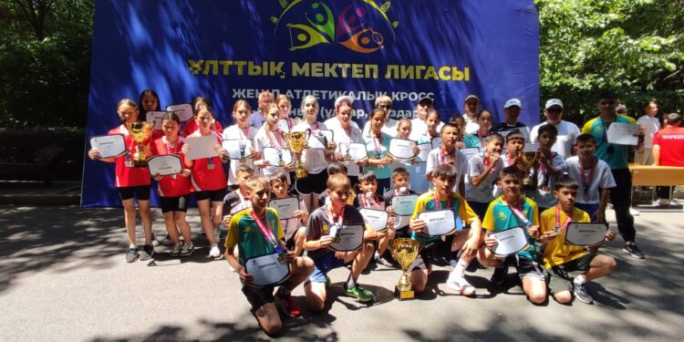 Cауран ауданы білім бөліміне қарасты.Х.А.ЯССАУИ атындағы ЖББМ — РЕСПУБЛИКАДА ЖЕҢІМПАЗ.