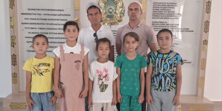 Мектеп Жаңа Иқан. Сауран Ауданы Білім Бөлімі. ЖАРАЙСЫҢДАР, ЖАС ӨРЕНДЕР!