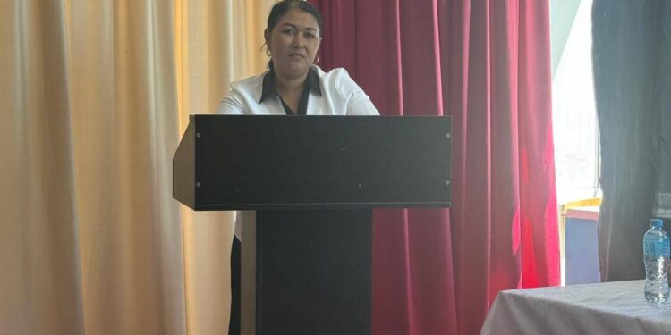 Сауран ауданы білім бөліміне қарасты. Әлия Молдағұлова жалпы білім беретін мектеп» коммуналдық мемлекеттік мекемесінде 15 мамыр күні «Отбасы тәрбиесіндегі құндылықтар: өзектілігі және шешу жолдары» тақырыбында жалпы ата-аналар жиналысы болып өтті.