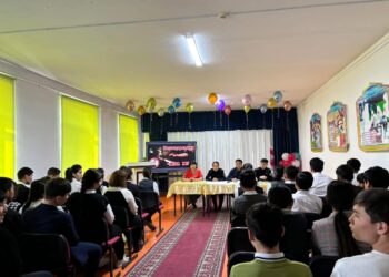 Сауран ауданы білім бөліміне қарасты. 2025 жылдың 21 мамыр күні Қ. Рысбеков атындағы №5 жалпы білім беретін мектеп жанындағы интернатта «Нашақорлыққа және құқықбұзушылыққа жол жоқ» тақырыбында түсіндірме кездесуі өтті.