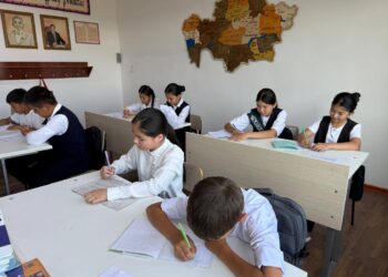 Сауран ауданы білім бөліміне қарасты. «Қаражон шағын жинақты жалпы білім беретін мектебінде», «Білімім – Отаныма!»атты шара өтті.