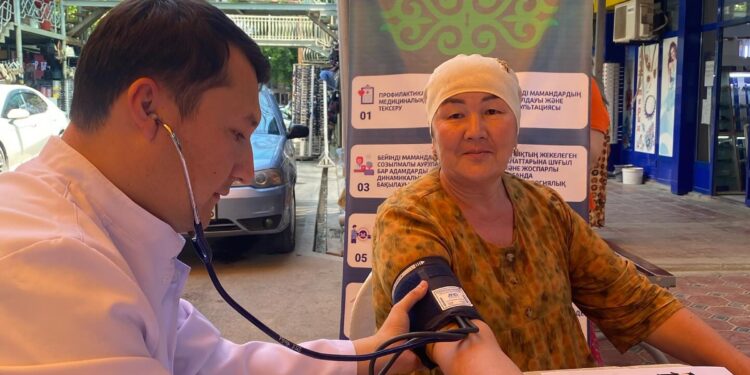 Міндетті әлеуметтік медициналық сақтандыру (МӘМС) жүйесі бойынша түсіндіру жұмыстарын жүргізу туралы