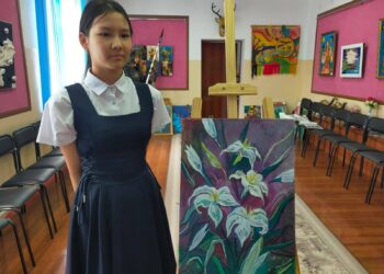 Кентау балалар көркемсурет мектебінің 4-ші сынып 2025 жылғы түлектері дипломдық жұмыстарын қорғау көрмесі