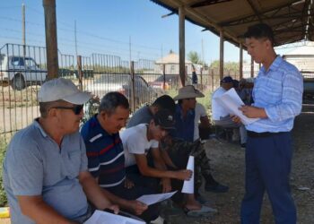 Түркістан облысының  денсаулық басқармасына  қарасты, Отырар аудандық санитариялық-эпидемиологиялық бақылау басқармасының мамандарымен, лейшманиоз ауруының алдын алу бойынша түсіндірме жұмысы жүргізіліп, парақшалар таратылды.